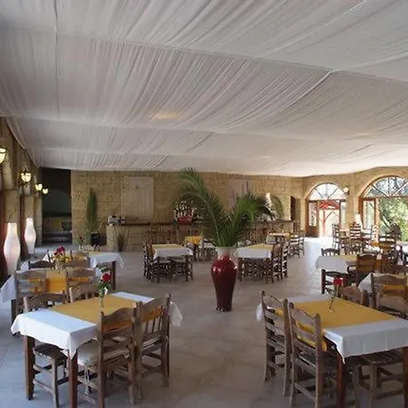 The Grand Uecel 3*